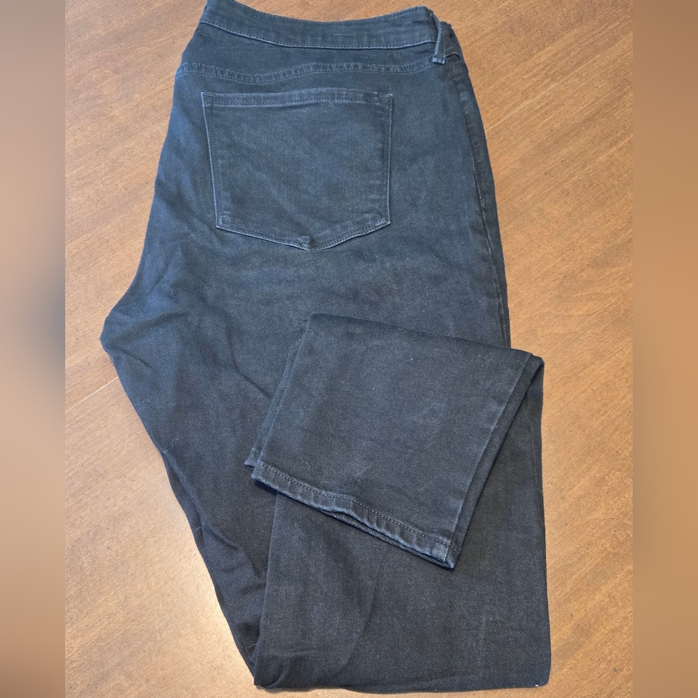 18L Old Navy Black Mid Rise Pop Icon Skinny Jeans